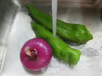Make Goose intestine onions step 1
