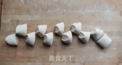 Make Sack bean rolls step 4