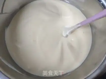 Make Strawberry chocolate mousse cake step 5