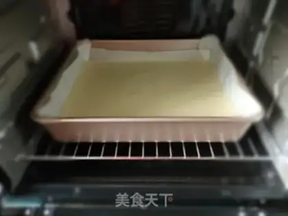 Make Strawberry chocolate mousse cake step 6