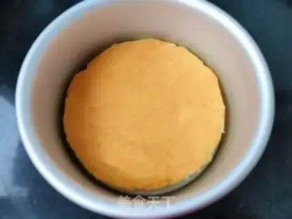Make Strawberry chocolate mousse cake step 7
