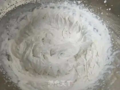 Make Strawberry chocolate mousse cake step 9