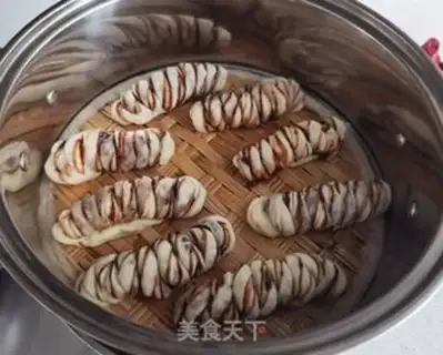 Make Sack bean rolls step 16