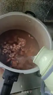 Make Pig hoof soup step 5