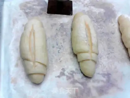 Make Buttered onion cheese and ham rolls step 17