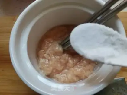 Make Meatloaf steamed eggs step 1