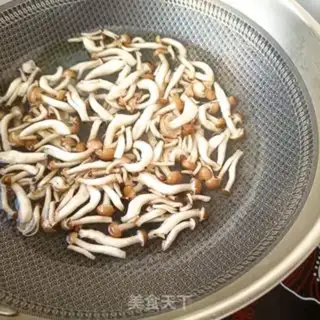 Make Crab-flavored mushrooms step 3