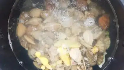 Make Garlic fan clams step 4