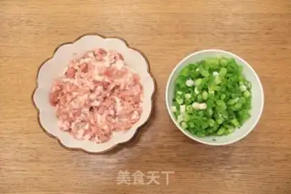 Make Pork and shrimp pans step 6