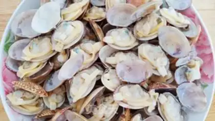 Make Garlic fan clams step 7
