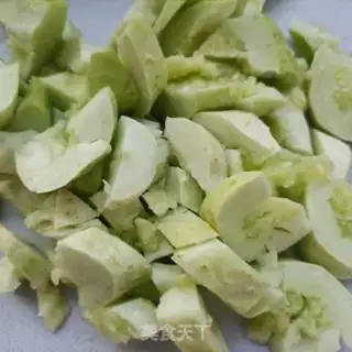 Make A jaguer with white cucumber step 2