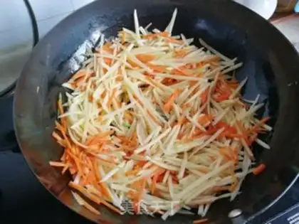Make Carrot with potatoes step 3