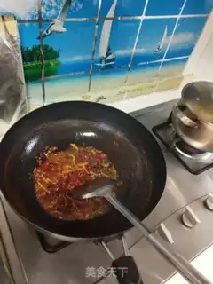 Make Garlic spicy lobster tail step 4