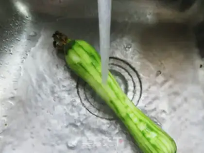 Make Little tofu melon broth step 1