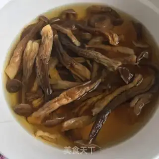 Make The old pigeon with mushroom ribs step 1