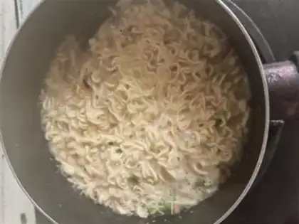 Make cucumber noodles step 2