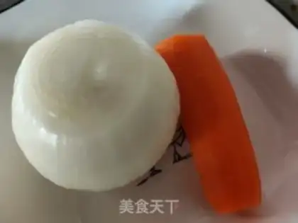 Make Carrot eggs fried onions step 0