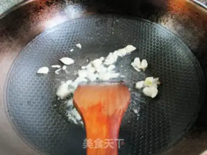 Make Green pepper carrots and cabbage step 1