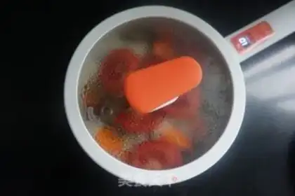 Make Tomato meds, mushroom hoove soup step 9
