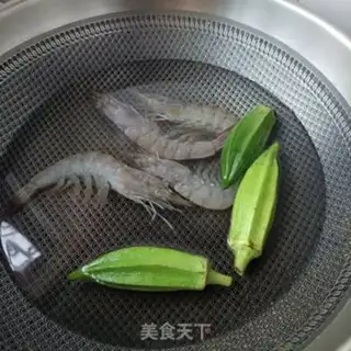 Make Shrimp salad step 1