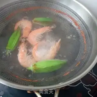Make Shrimp salad step 2