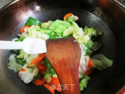 Make Green pepper carrots and cabbage step 6
