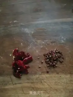 Make Spicy potatoes step 1