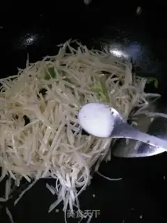 Make Spicy potatoes step 4