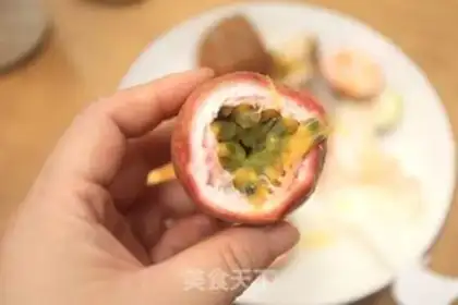 Make Tomato pastries, honey popsicle step 3