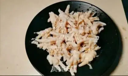 Make Tomatoes without bones and chicken claws step 6