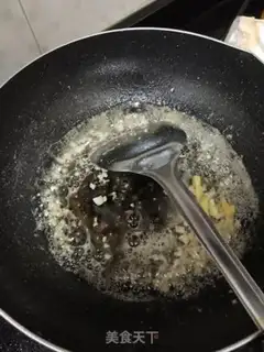 Make Garlic tomato red shrimp step 3