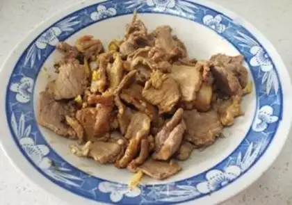 Make Onion fried meat step 1