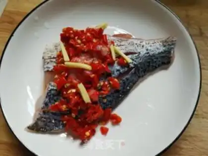 Make Steam fish tails step 1