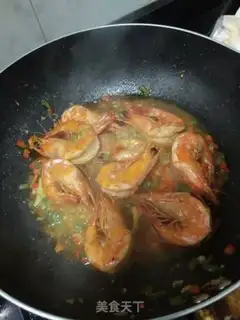 Make Garlic tomato red shrimp step 6
