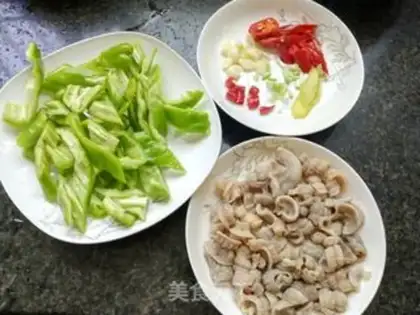 Make Pyramid fried fish step 6