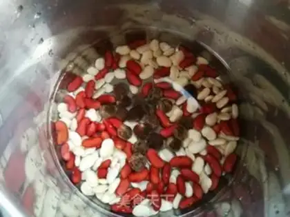 Make Red bean bean bean cinnamon soup step 1