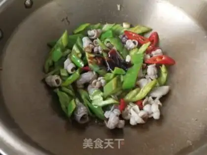 Make Pyramid fried fish step 11