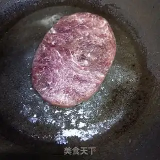 Make Black pepper steak noodles step 4