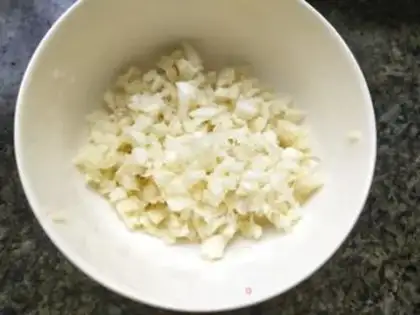 Make Garlic fans steaming doll food step 1