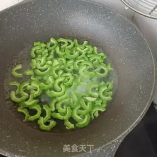 Make Hot peppers of bitter eggs step 6