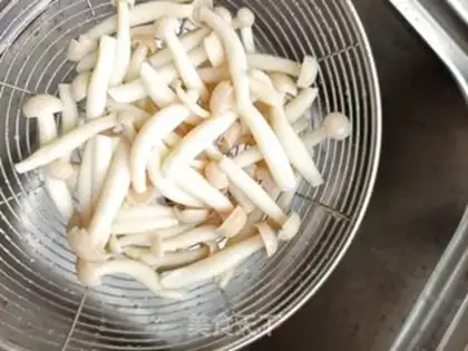 Make White mushrooms step 4