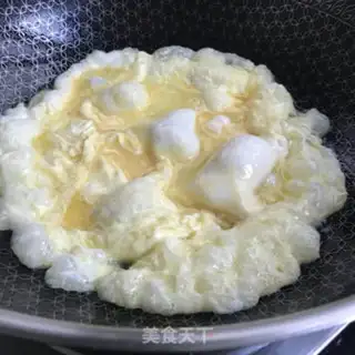 Make Suffering onion fried eggs step 6