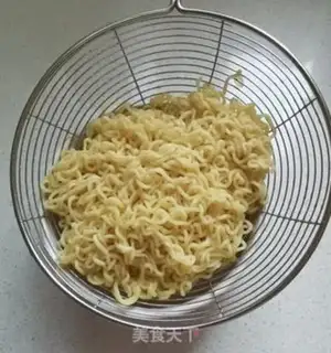 Make Fried noodles step 4