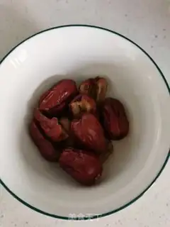 Make "Red-tree peanut milk." step 3