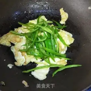 Make Pepper fried eggs step 6