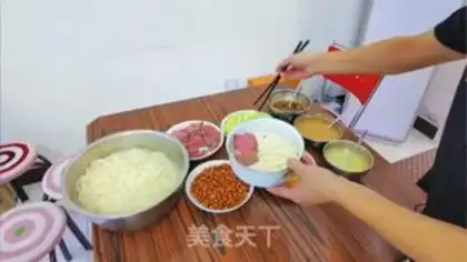 Make Soy sauce red noodles step 14
