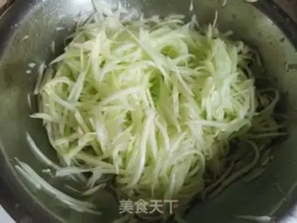 Make Pork cucumber dumplings step 4