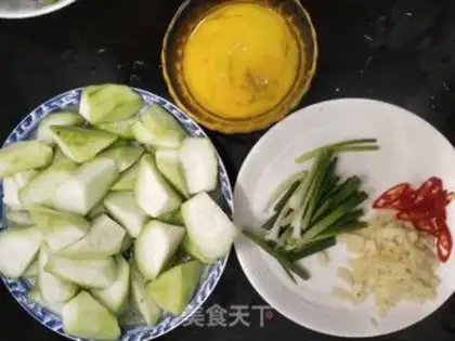 Make Smelt fried eggs step 1