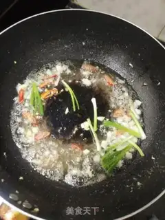 Make Smelt fried eggs step 4