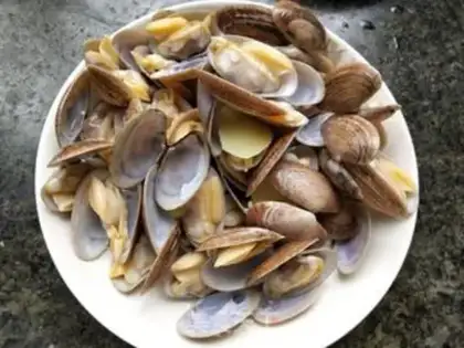 Make Squeeze the clams step 4